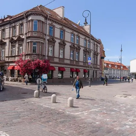 Cozy In The Heart Of Old Town *